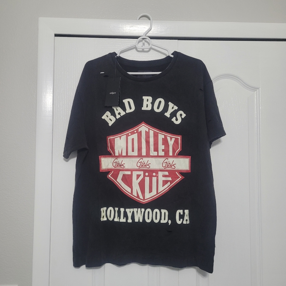 Vintage looking Motley Crew t-shirt